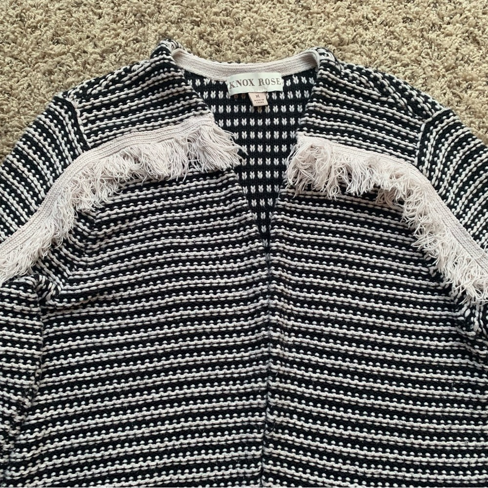 KNOX ROSE Open Cardigan long fringed sleeves black cream stripes Sz M Boho Style - Picture 4 of 11